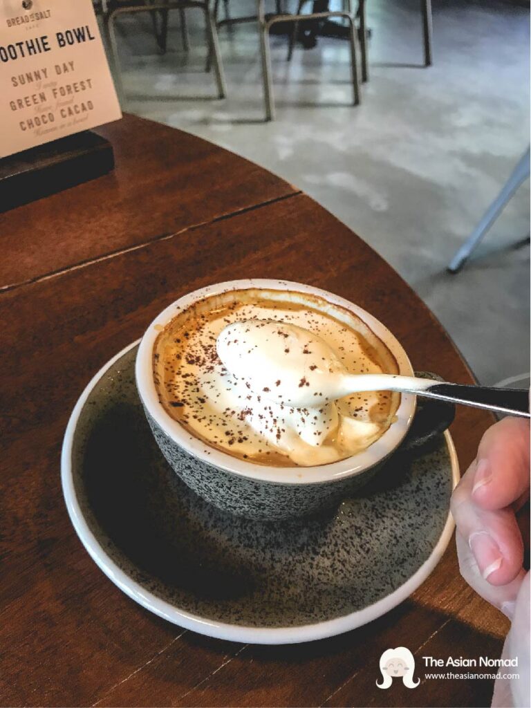 Rich latte taste of egg coffee at Breadn Salt Cafe - Cà phê trứng tại Breadn Salt Cafe